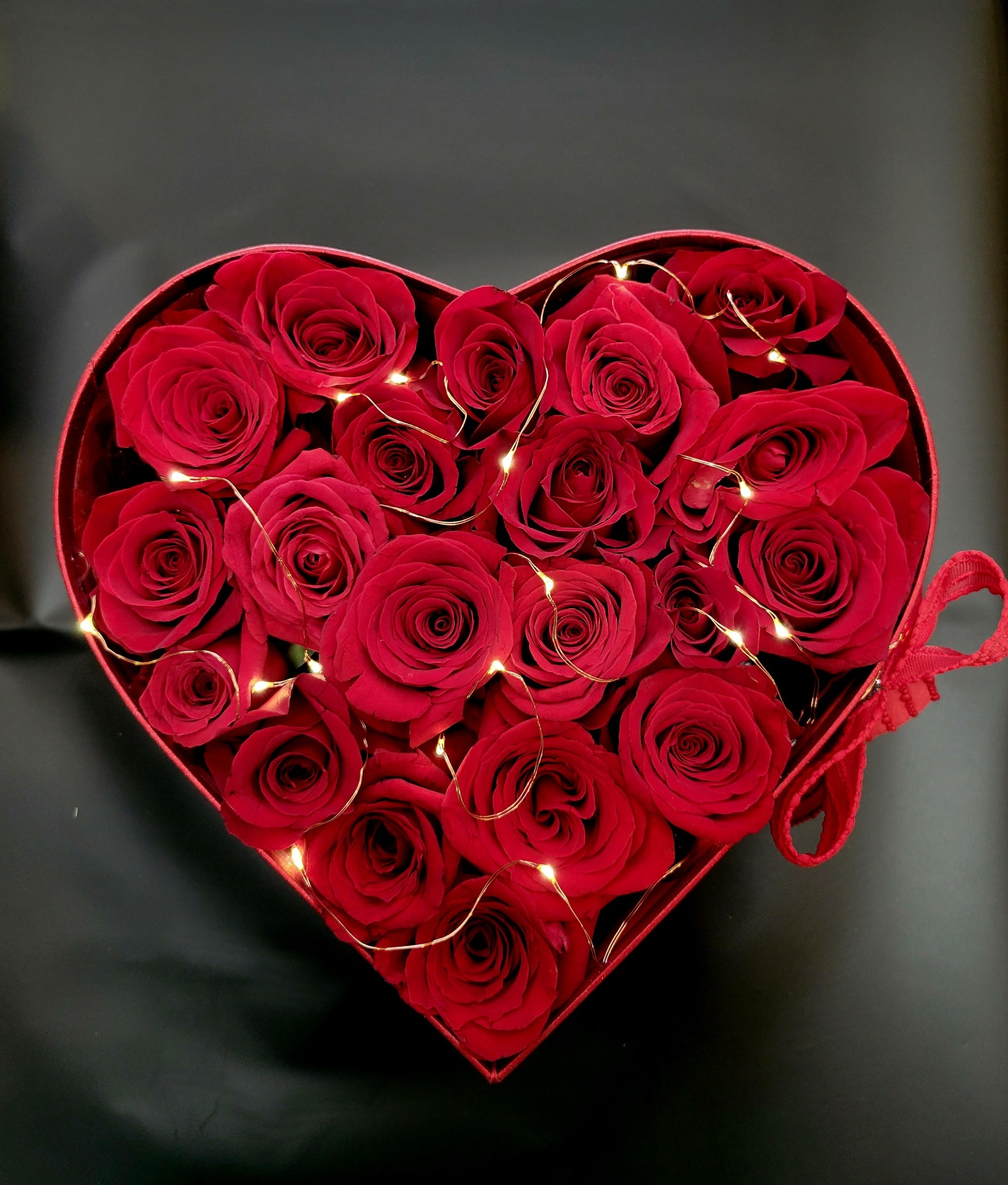 heart box roses